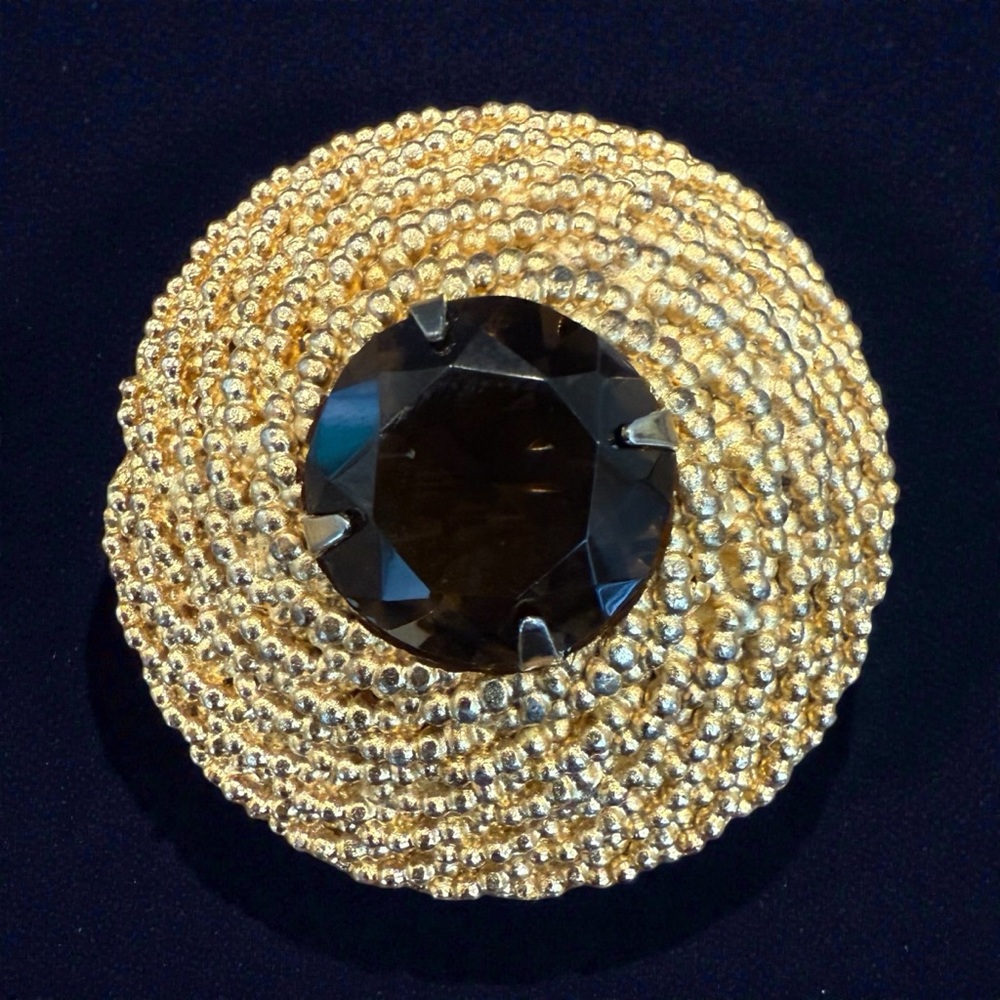 Vintage Brooks Signed Round Prong Set Smokey Quartz Brooch Pin Gold Tone